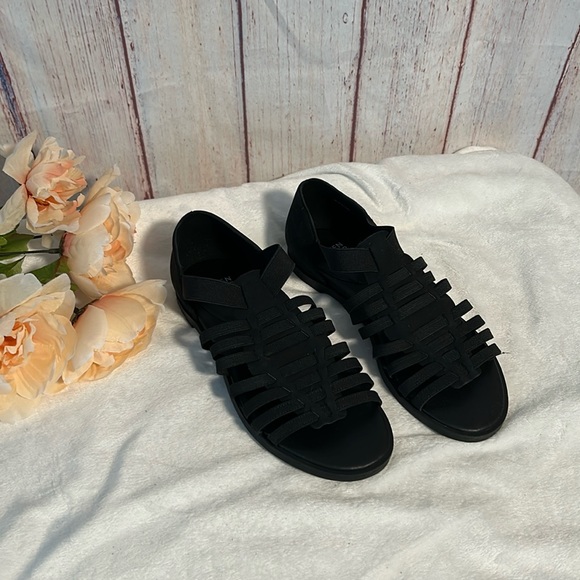 NWOT Eileen Fisher Rato Stretch Slip-On Fisherman Sandals - Picture 3 of 7